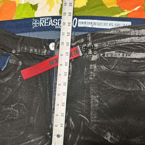 Men Reason +40 Supply Company - Picture 5 of 14